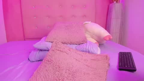 Snapshot of vaness_dior chatting on 01.22.25 vaness_dior online show from 01.22.25