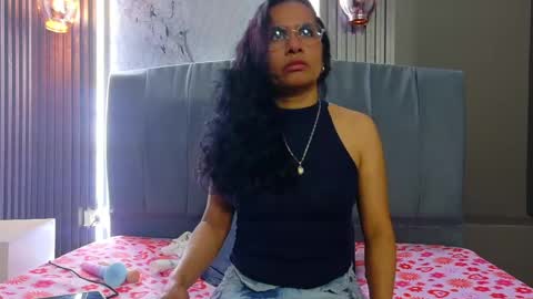 Vanessa online show from 05.17.26