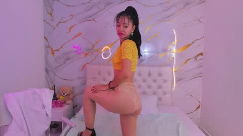 vanessa__castro online show from 05.22.26