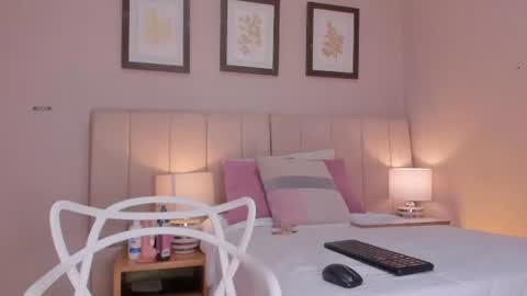 vanessa__cb online show from 06.22.26