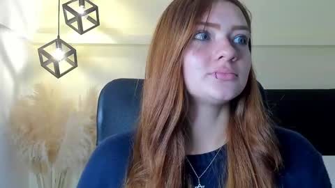 Snapshot of vanessa_foxyy chatting on 05.27.26 vanessa_foxyy online show from 05.27.26