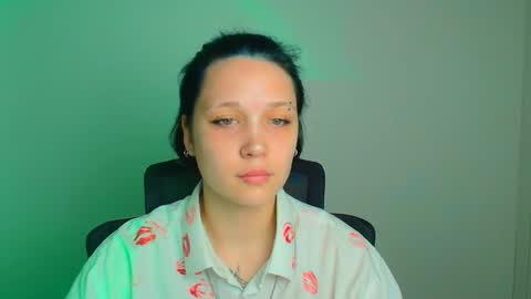 Snapshot of vanessa_lissme chatting on 05.05.26 Vanessa online show from 05.05.26