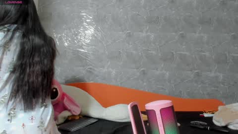 vanessaadol online show from 01.18.25