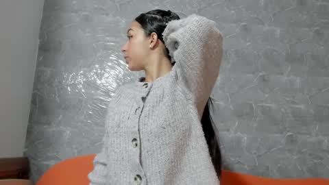 vanessaadol online show from 01.23.25