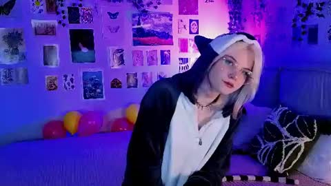 Snapshot of vanessaaustin chatting on 06.18.26 Vanessa online show from 06.18.26