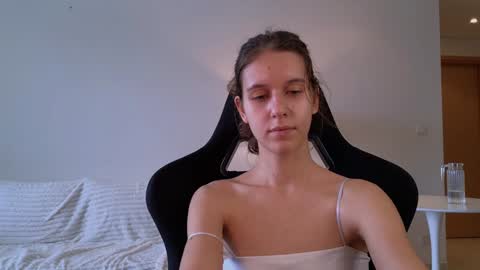 vanessa online show from 12.21.24