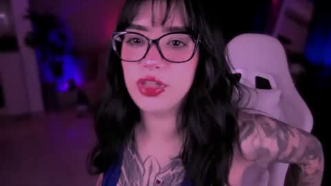 Snapshot of vanessablackrose chatting on 07.16.26 Vanessa online show from 07.16.26