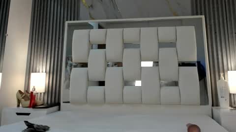 Vanessa Hard online show from 09.14.25