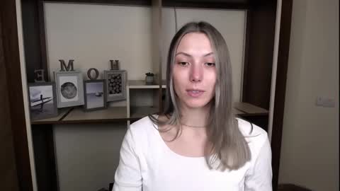 Vanessa online show from 03.04.26