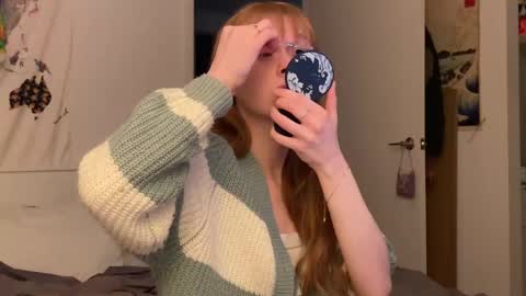 Snapshot of vanessapark chatting on 02.26.25 Vanessa online show from 02.26.25