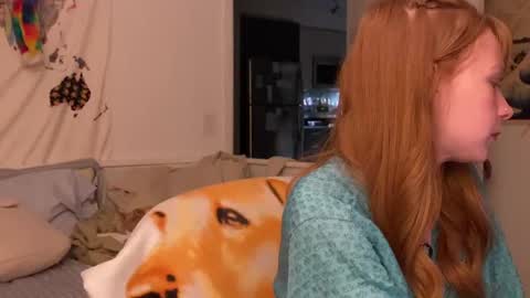 Snapshot of vanessapark chatting on 10.24.25 Vanessa online show from 10.24.25