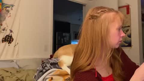 Snapshot of vanessapark chatting on 12.19.25 Vanessa online show from 12.19.25