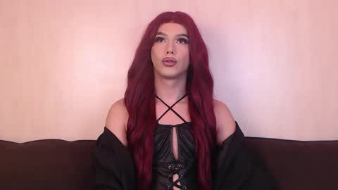 Snapshot of vanessaviperr chatting on 10.18.25 Vanessa online show from 10.18.25