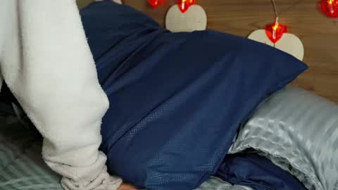 Snapshot of vanesse_ chatting on 02.14.25 Irina online show from 02.14.25