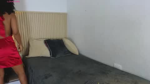 Snapshot of vanestrauss chatting on 02.13.26 New account follow me online show from 02.13.26