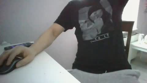 Snapshot of vanhelll chatting on 02.20.25 vanhelll online show from 02.20.25