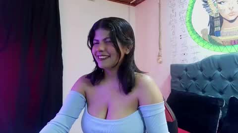 Snapshot of vaniladream chatting on 12.19.25 vaniladream online show from 12.19.25