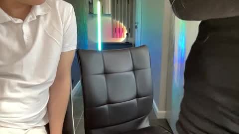 Snapshot of vanilladirtybitch chatting on 11.24.25 vanilladirtybitch online show from 11.24.25