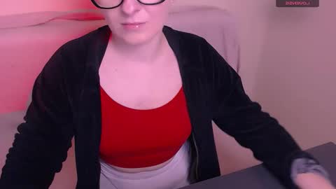 Mia online show from 12.05.25