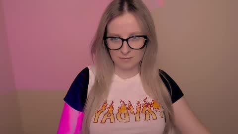 Mia online show from 04.02.26