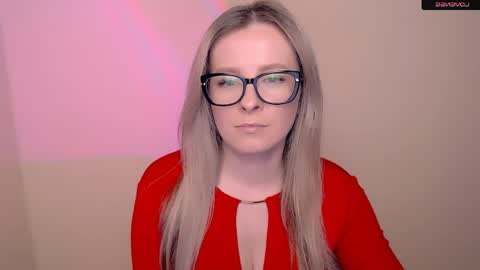 Mia online show from 04.17.26