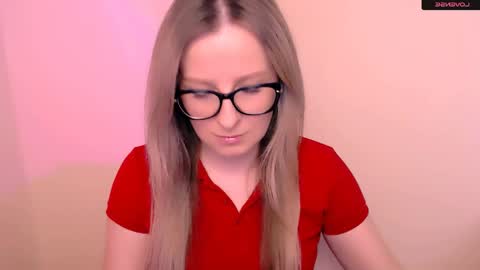 Snapshot of vanillaex_ chatting on 04.26.26 Mia online show from 04.26.26