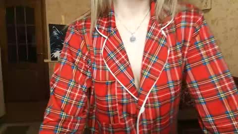 VanillaMuffin online show from 02.19.25