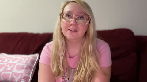 Snapshot of vanillapuddingpie chatting on 01.30.25 vanillapuddingpie online show from 01.30.25