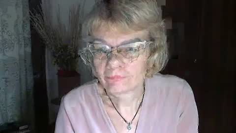 Vanillaxcreamy online show from 01.12.25