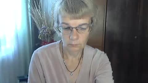 Vanillaxcreamy online show from 10.15.25