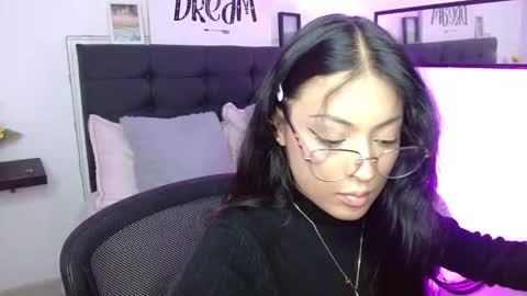 vane online show from 09.30.25