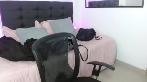 vane online show from 02.08.26