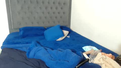 Vannesa online show from 12.19.24