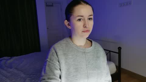 vaolietkat online show from 12.16.25