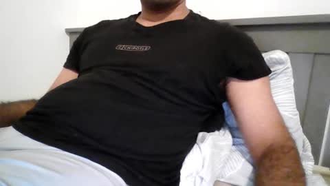 Snapshot of varghese28 chatting on 11.20.25 kerala mallu boy online show from 11.20.25