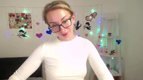 Snapshot of vasilisasii chatting on 01.18.25 Vasilisa online show from 01.18.25