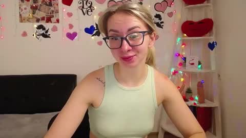 Snapshot of vasilisasii chatting on 02.11.25 Vasilisa online show from 02.11.25