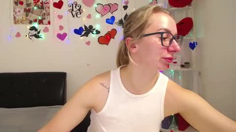 Snapshot of vasilisasii chatting on 03.10.25 Vasilisa online show from 03.10.25