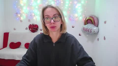 Snapshot of vasilisasii chatting on 09.29.25 Vasilisa online show from 09.29.25