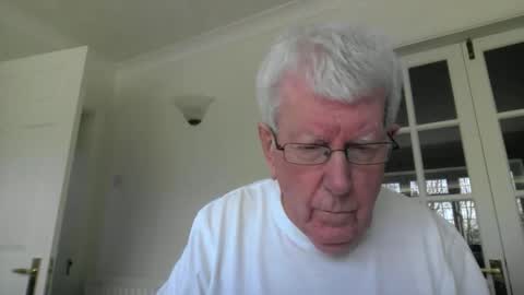 Snapshot of vassus chatting on 03.21.26 vassus online show from 03.21.26