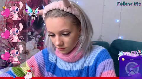 Snapshot of vasya_sylvia chatting on 12.14.24 Vasya Sylvia online show from 12.14.24
