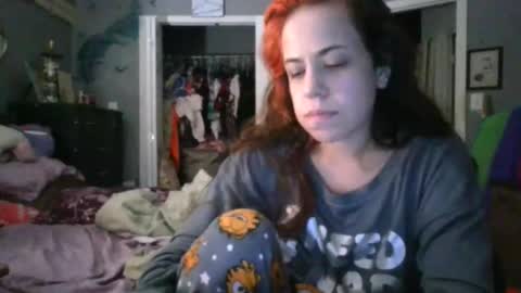 Snapshot of vaua089 chatting on 10.29.25 vaua089 online show from 10.29.25