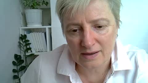 Snapshot of vea_motty chatting on 05.01.26 vea_motty online show from 05.01.26