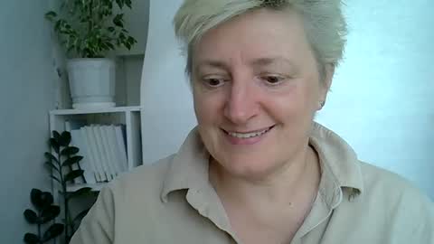 Snapshot of vea_motty chatting on 05.07.26 vea_motty online show from 05.07.26