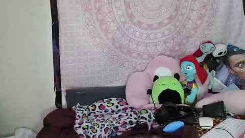 Veronica Lehane online show from 12.26.24