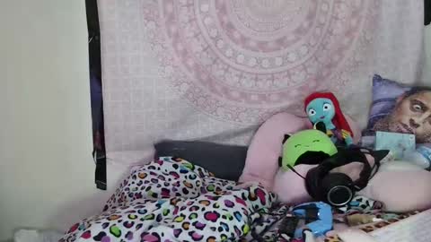 Veronica Lehane online show from 12.31.24