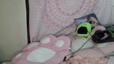 Veronica Lehane online show from 01.06.25