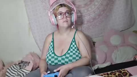 Veronica Lehane online show from 09.20.25