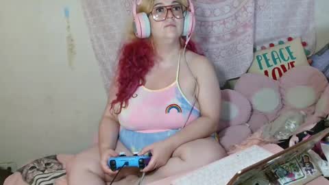 Snapshot of veelehanex3 chatting on 06.13.26 Veronica Lehane online show from 06.13.26