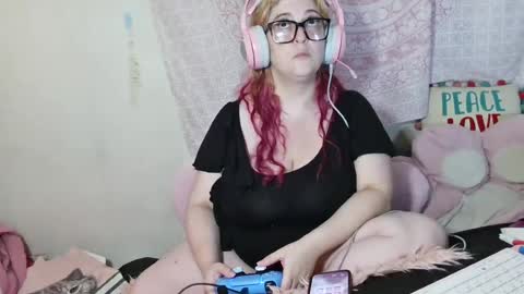 Snapshot of veelehanex3 chatting on 06.28.26 Veronica Lehane online show from 06.28.26